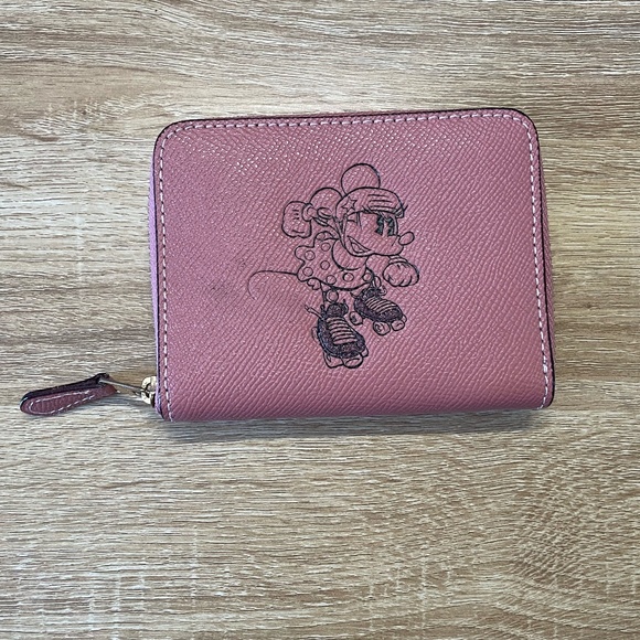 Disney Minnie Mouse Coach Wallet Pink - Picture 1 of 3